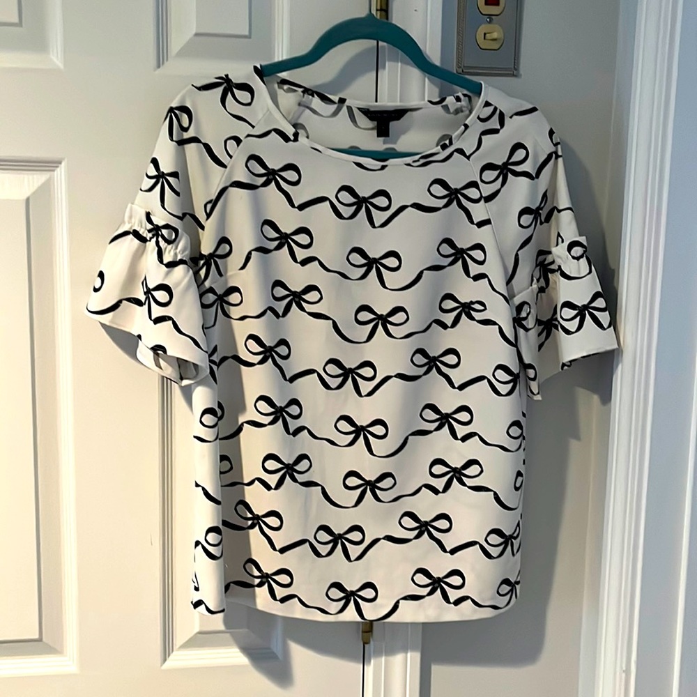 Banana republic, size small, white with navy ribbons